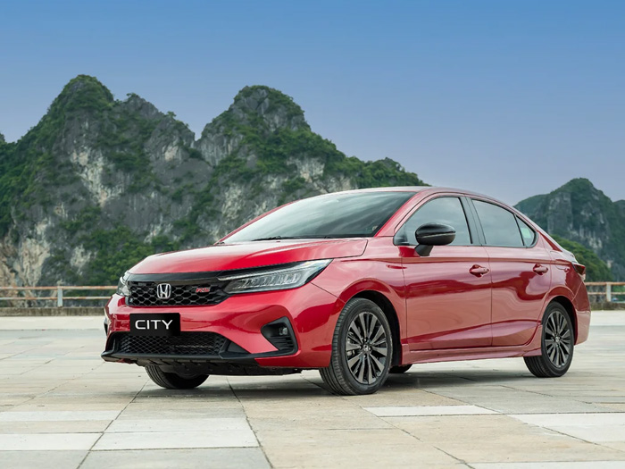 Honda City mấy chỗ? Bản Honda City RS có cửa sổ trời không