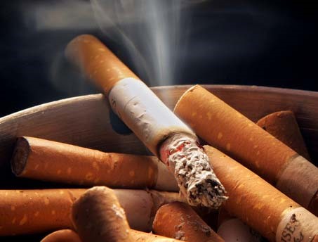 Khói thuốc lá là nguyên nhân gây viêm đường hô hấp