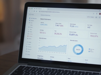 5 lợi ích ít ai biết khi bảo trì website định kỳ đúng cách - Báo Thương Gia